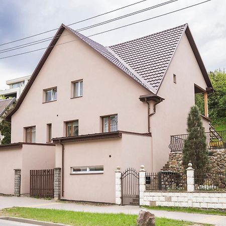 Apartment In Garage With Free Parking Kaunas Exterior photo